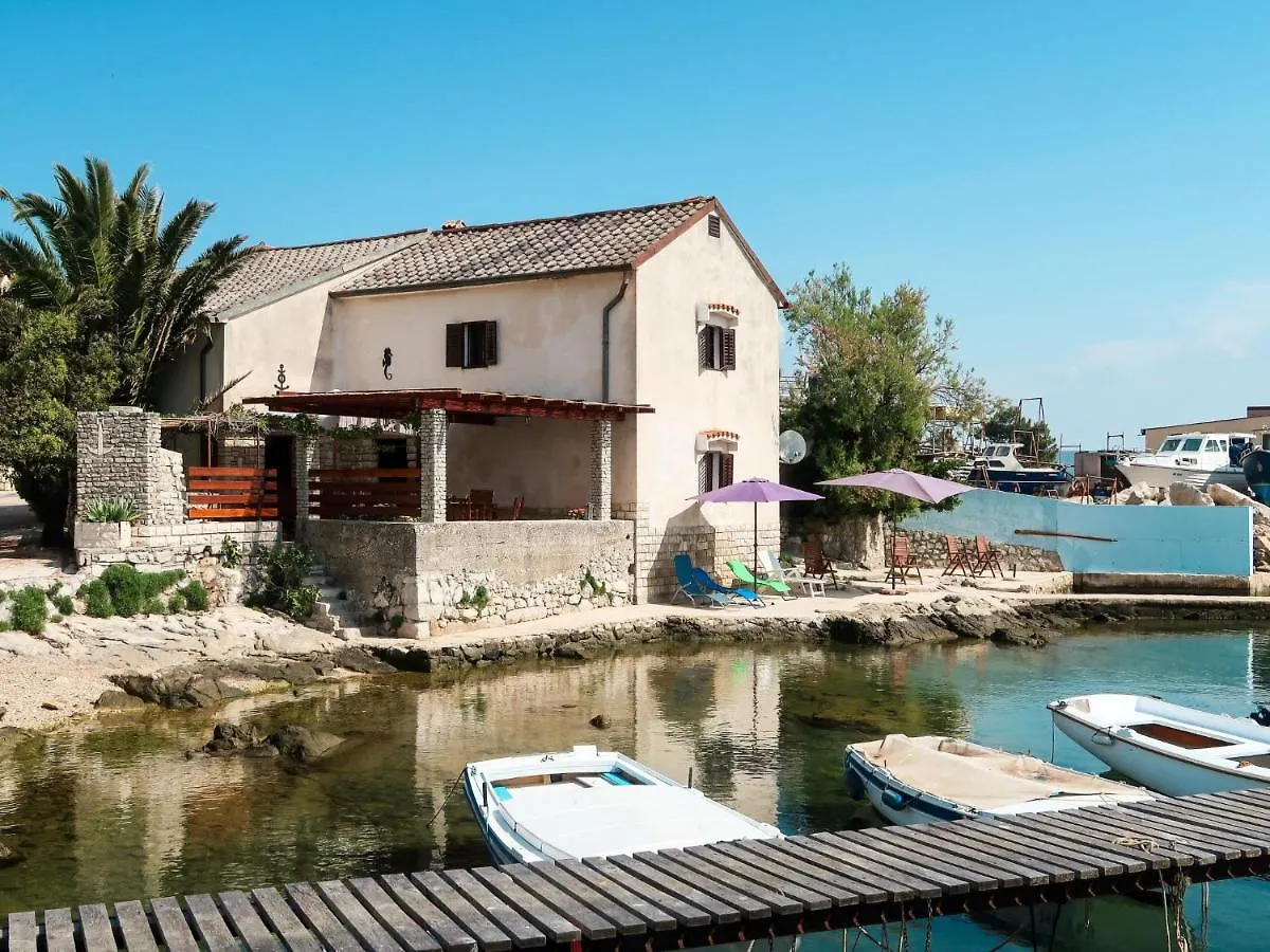Holiday Home Delfar - Lsj100 By Interhome Nerezine
